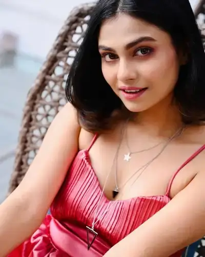 Call Girls Service in Balasinor