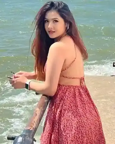 Call Girls in Balasinor